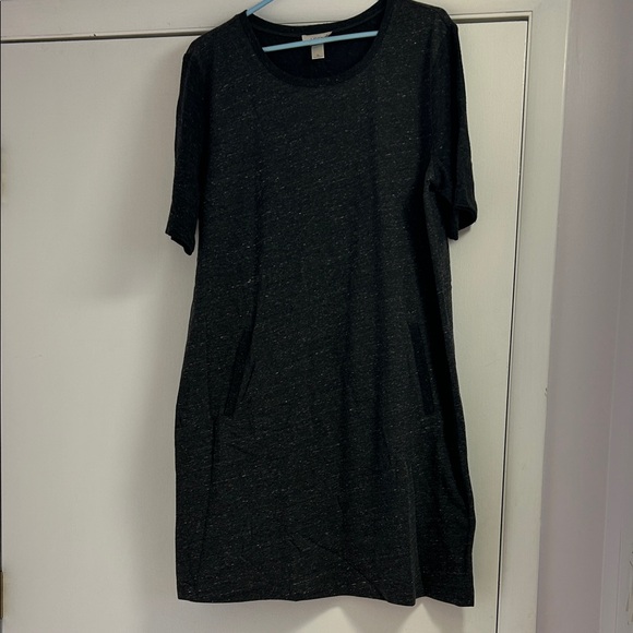 LOFT Dresses & Skirts - LOFT Black Speckled Midi Dress